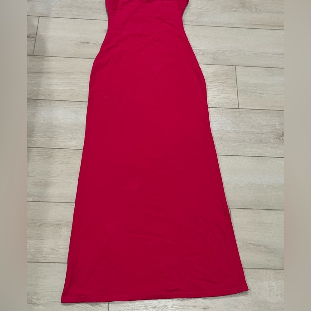 REFORMATION :: DRESS - Picture 8 of 13